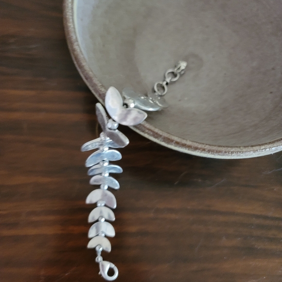 LUCKY BRAND Silver Wings Bracelet - Picture 6 of 11
